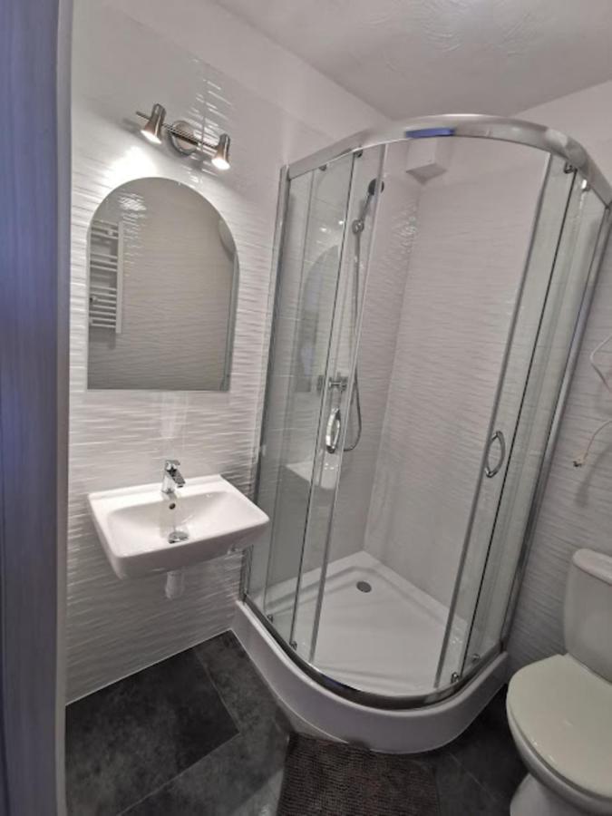 Pokoje Dwuosobowe Hotel Rowy  Ngoại thất bức ảnh